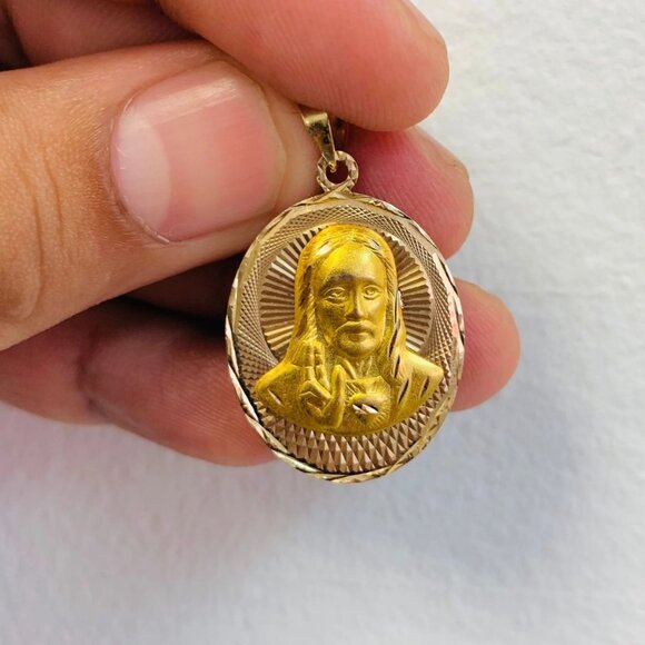 14K Solid Two Sided Gold Double Face Guadalupe Jesus Pendant - Picture 7 of 9